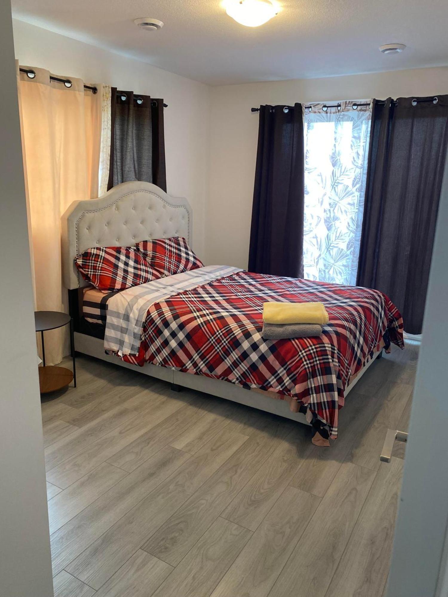 Luxury Bright And Modern Condo 尼亚加拉瀑布城 外观 照片